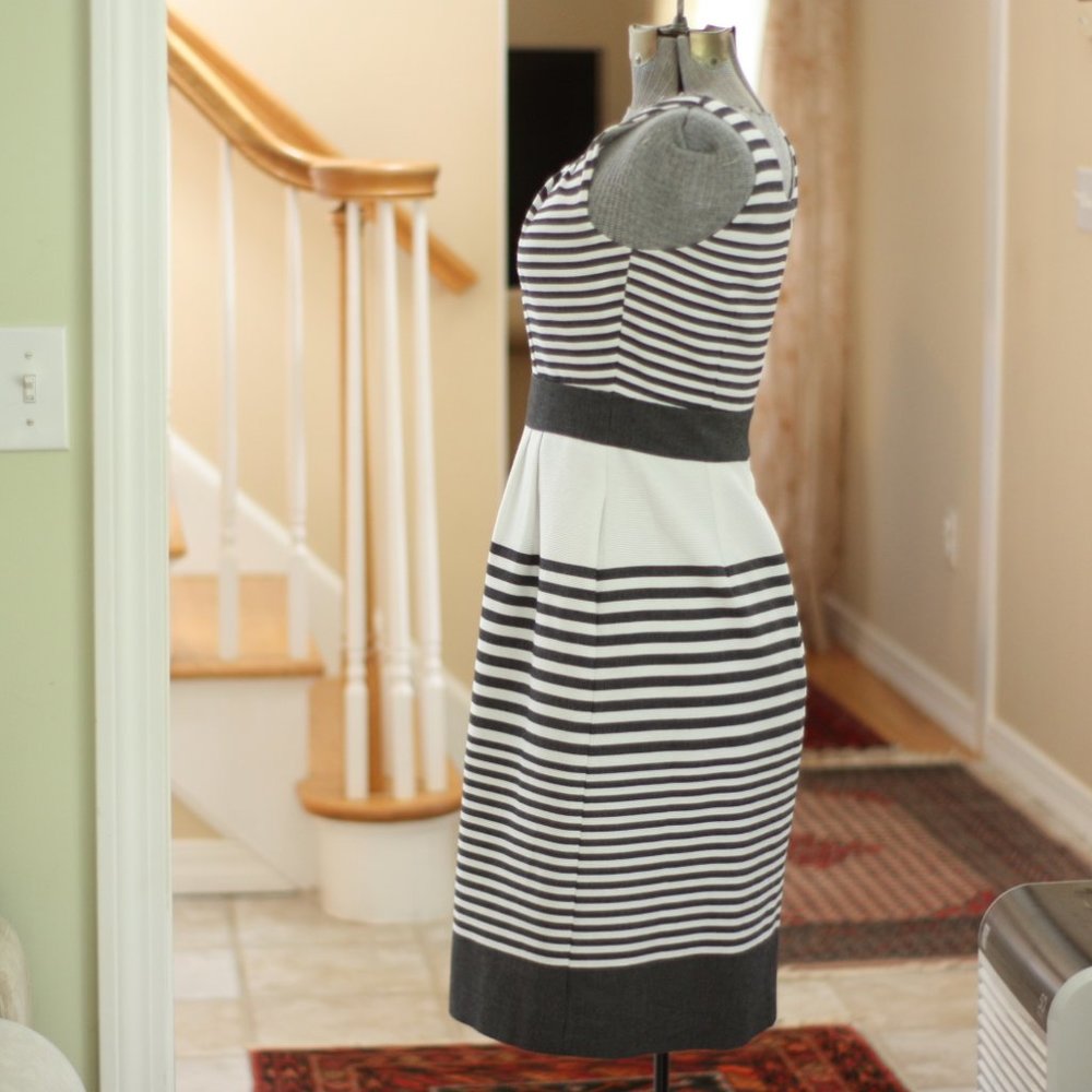 BANANA REPUBLIC Navy Blue and White Striped Dress - Picture 2 of 5